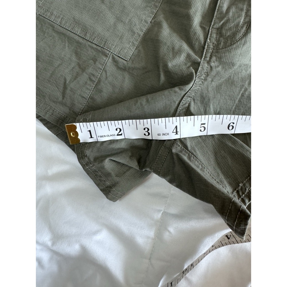 Vuori Women's Cargo Shorts - Olive Green - Picture 8 of 12